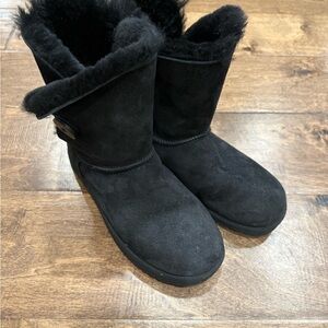 UGG Bailey Button Women's Black Shearling Boots